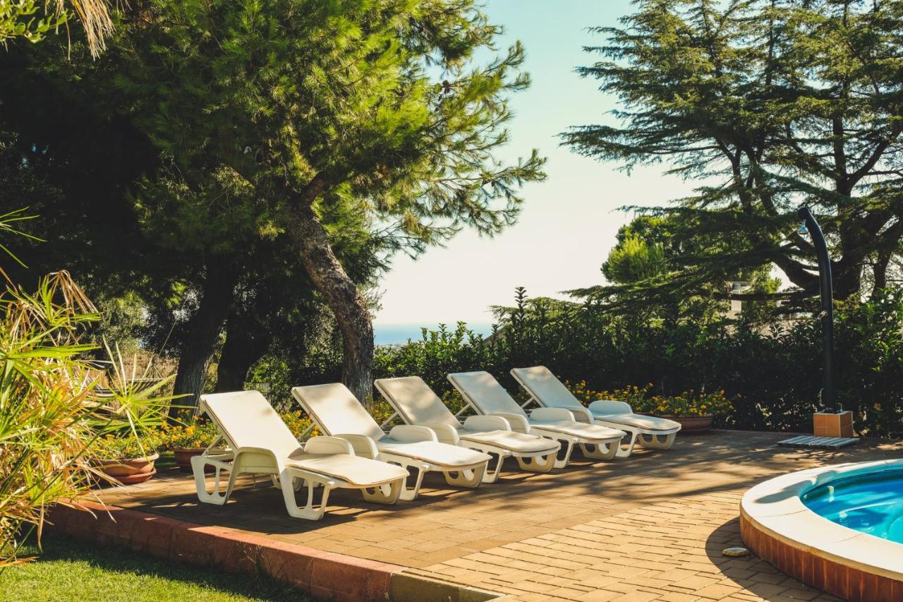 Villa Due Torri Cozzana Exterior photo